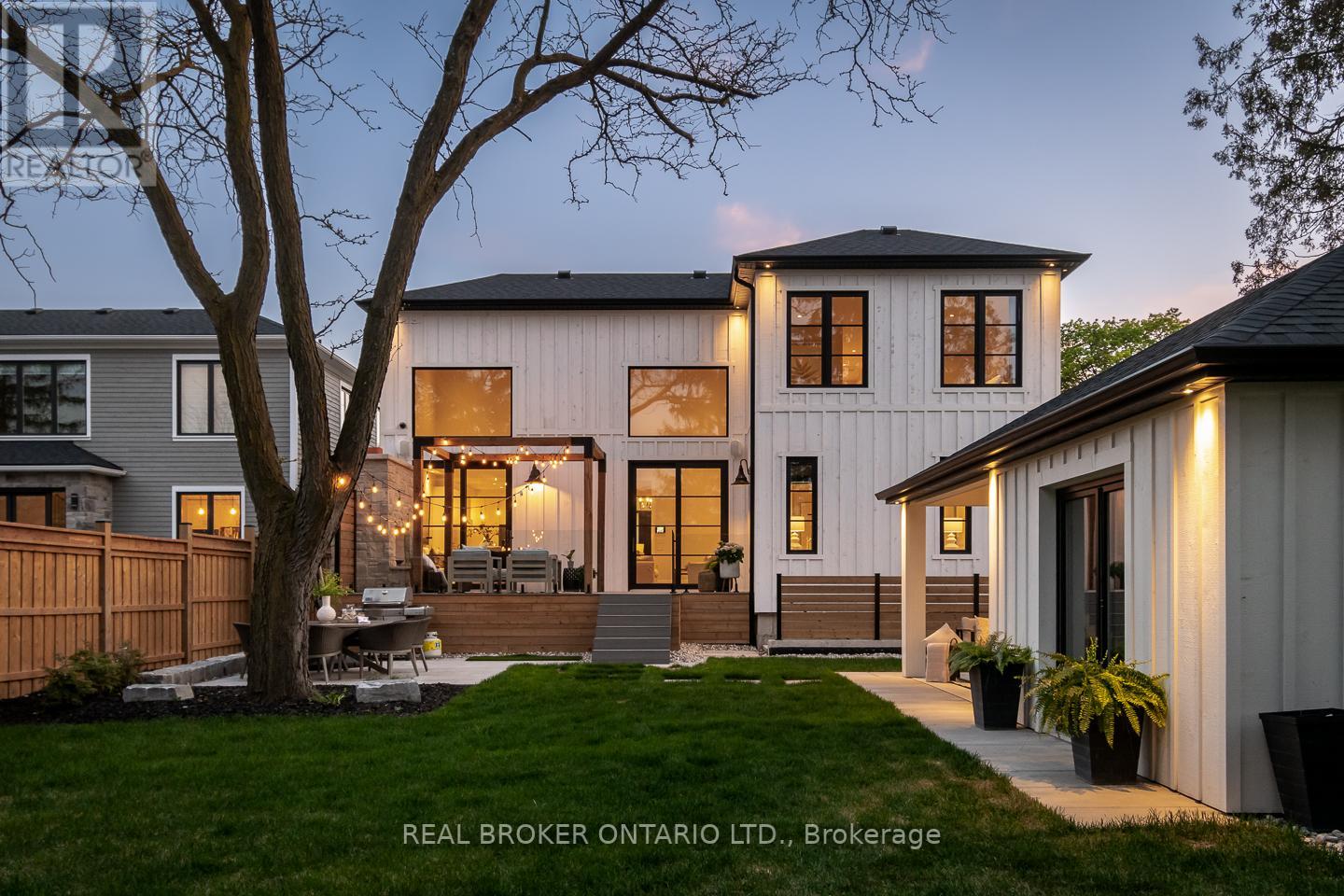 Listing W6740402 - Large Photo # 2
