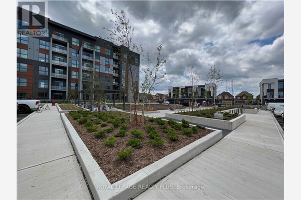 #124 -95 DUNDAS ST W, Oakville