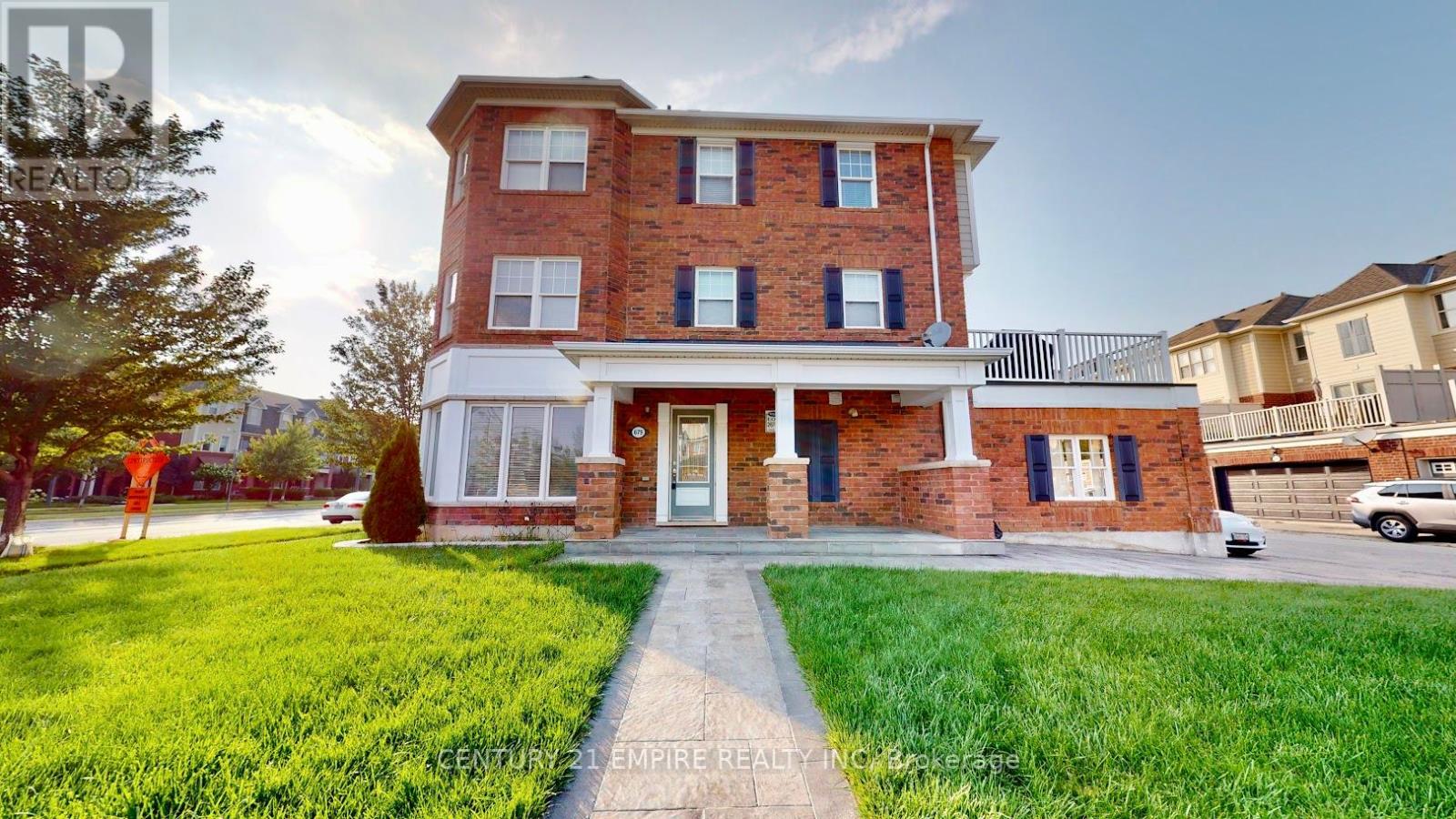 679 HOLLY AVE