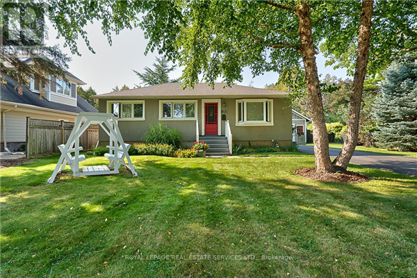 218 WANETA DR, Oakville