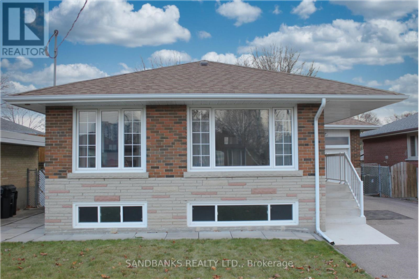 47 POYNTER DR, Toronto