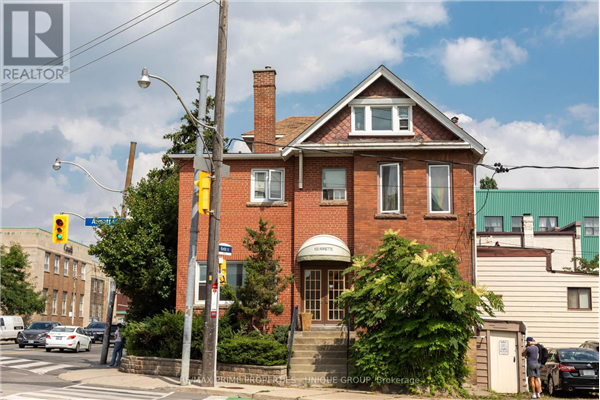 102 ANNETTE ST, Toronto