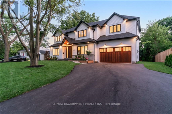 418 WILSON AVE, Burlington