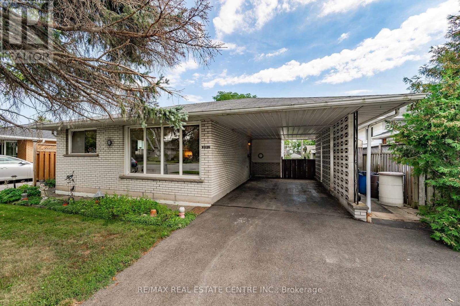 2402 TAIT AVE