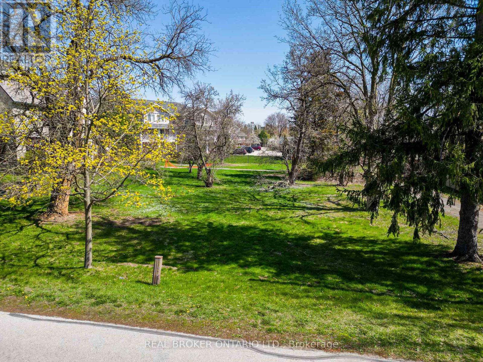 977 UNSWORTH LOT C AVE