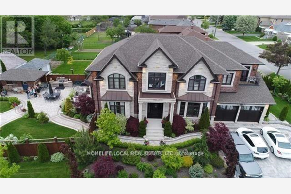 2 HIGHLAND HILL, Toronto