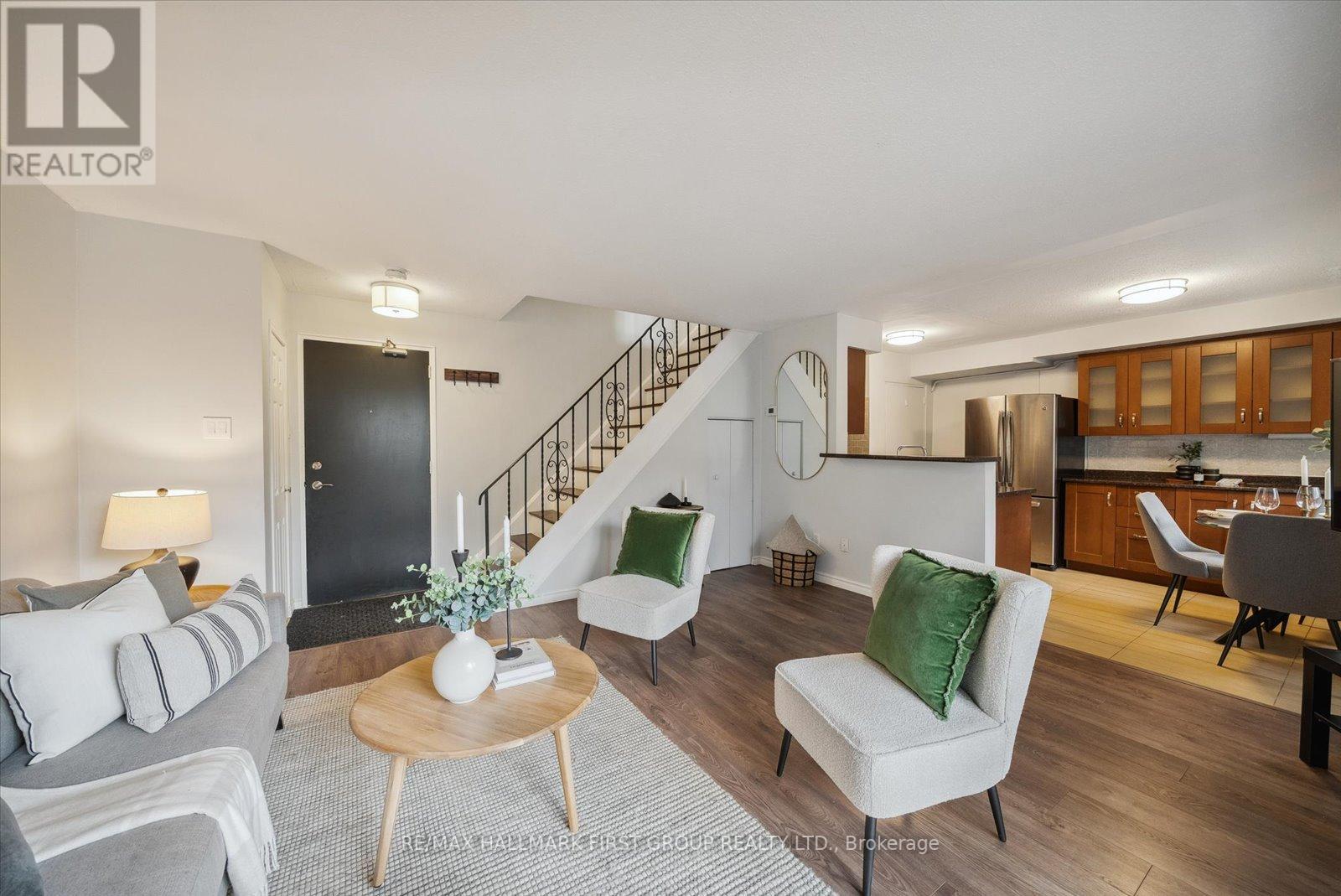 #5 -475 CLARIDGE RD, #5