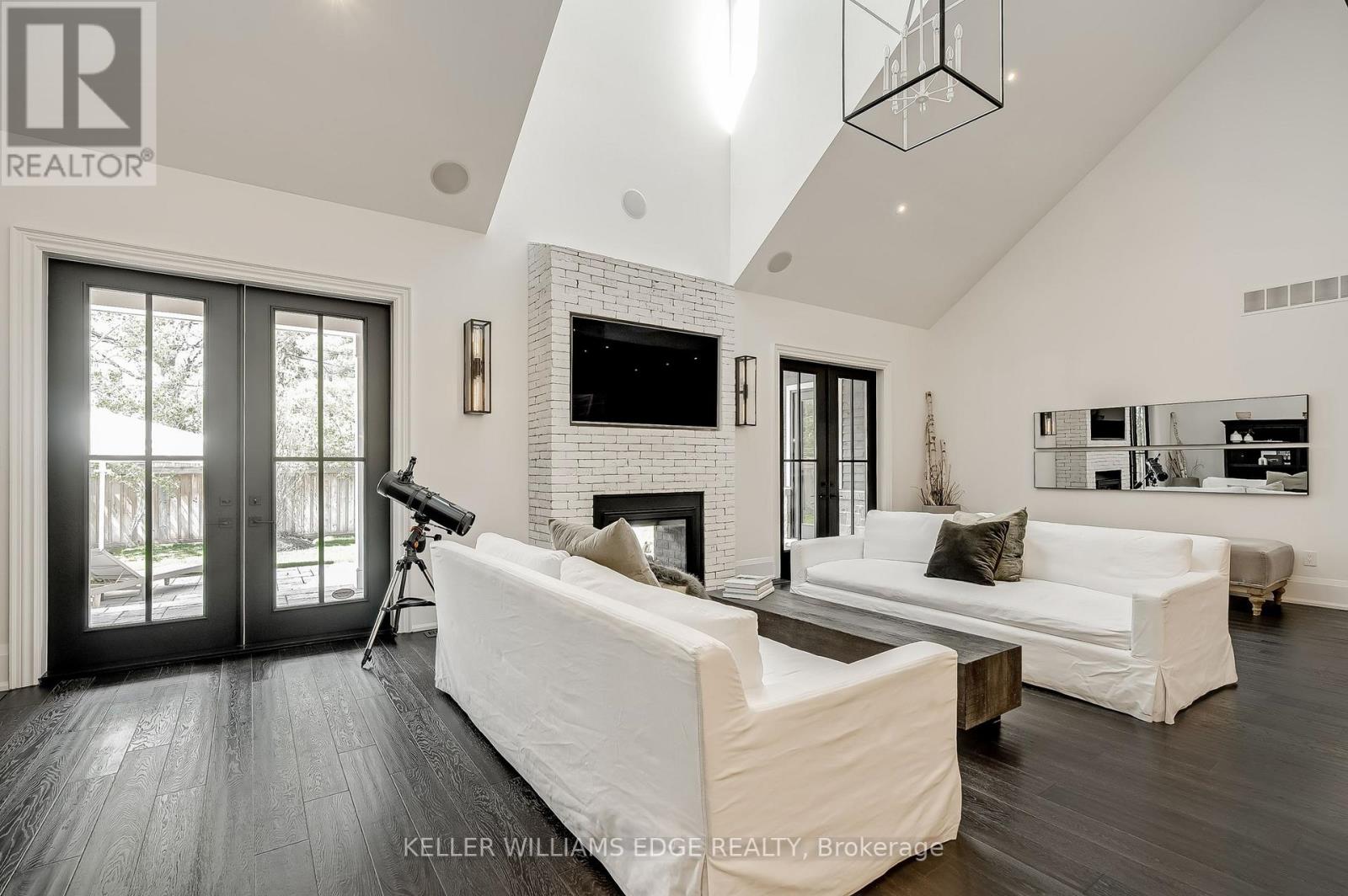 Listing W7000006 - Large Photo # 16