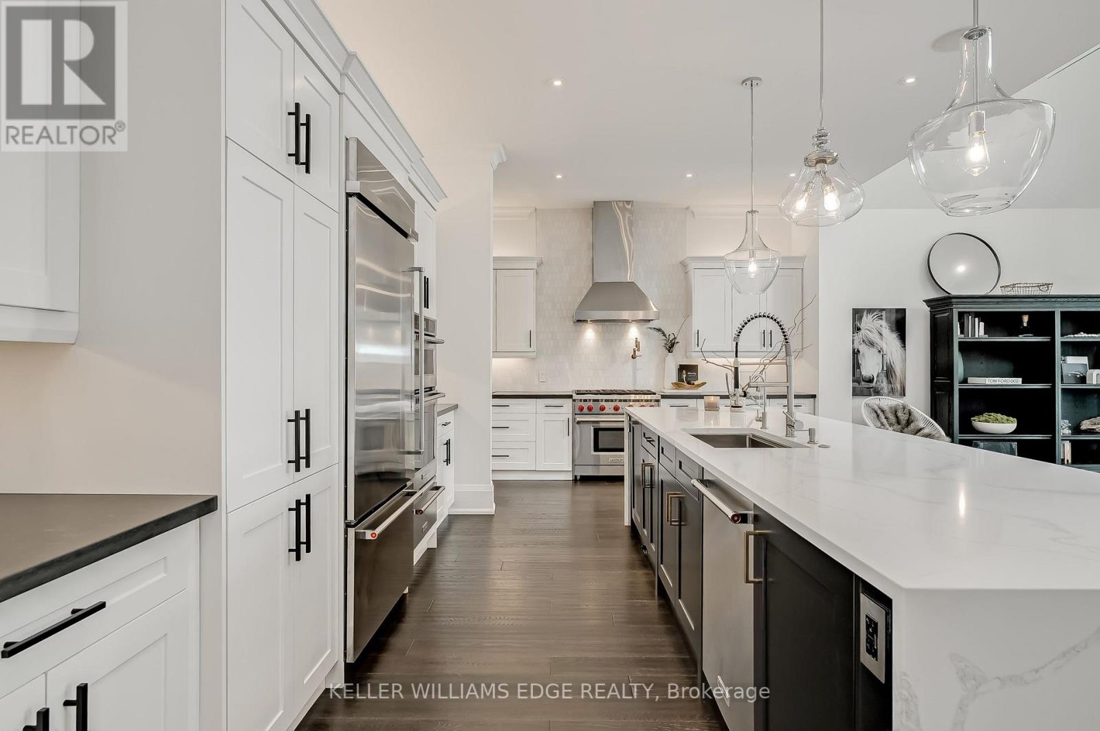 Listing W7000006 - Large Photo # 10