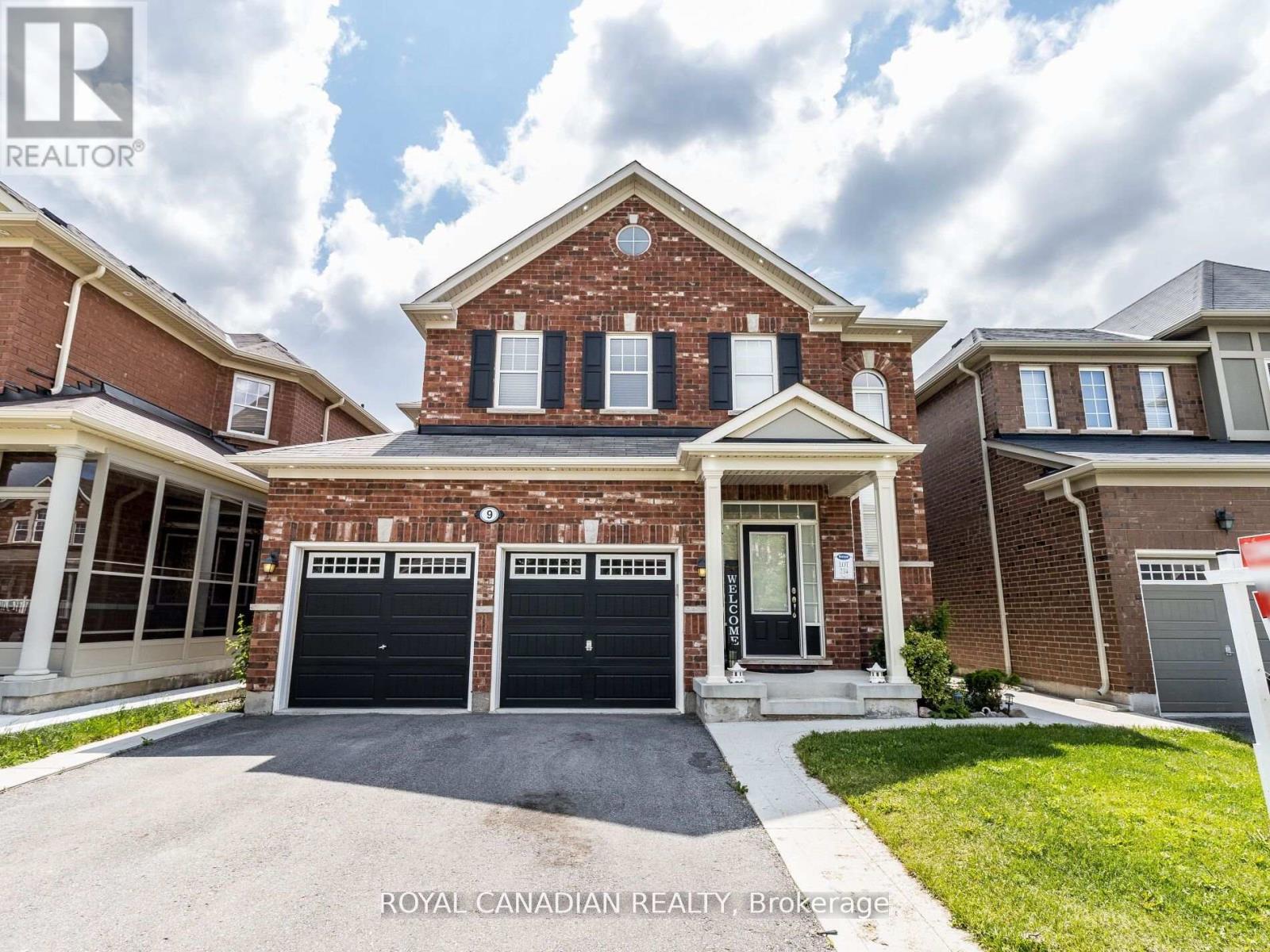 9 AYLESBURY DR
