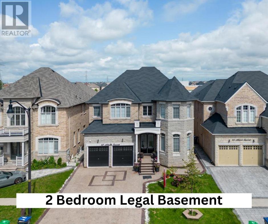 42 ADRIAN CRES