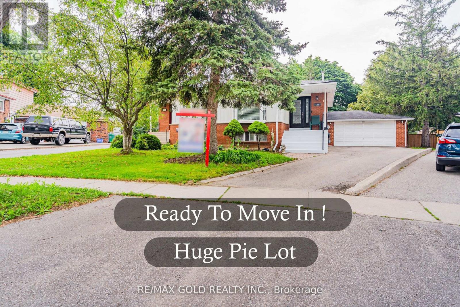 122 EARNSCLIFFE CIRC