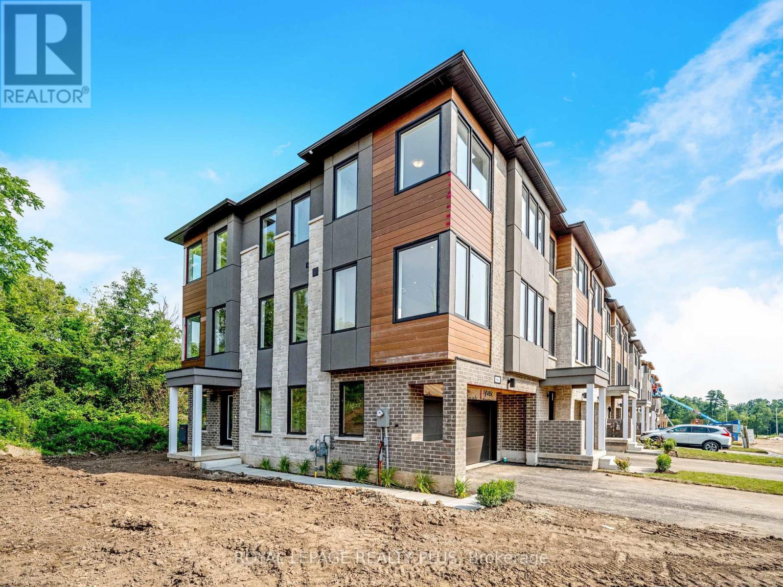 66 WINDTREE WAY