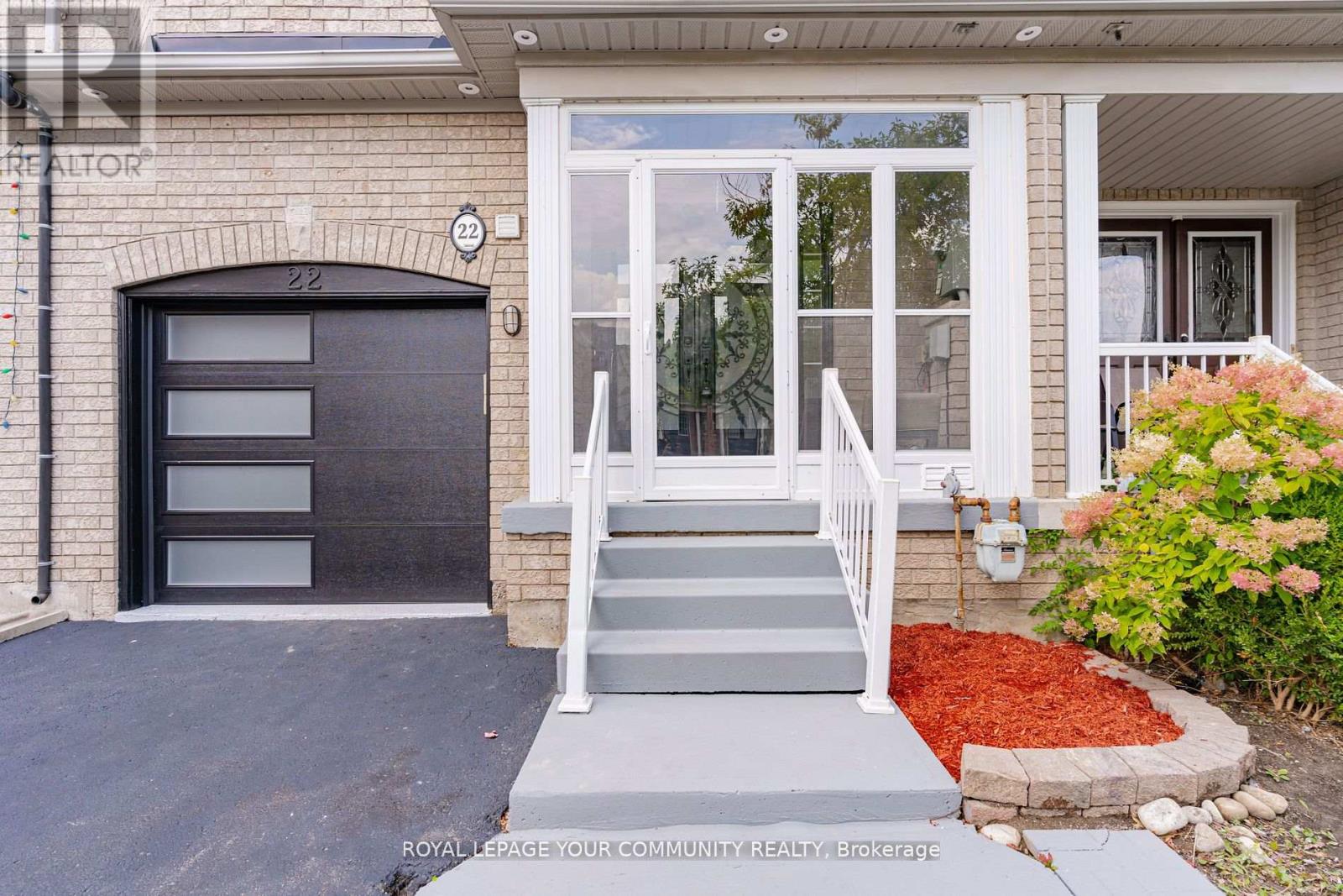 22 COPPERFIELD RD