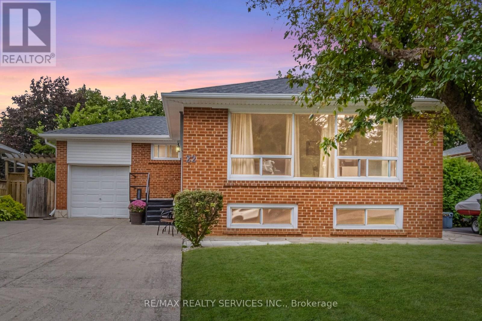 22 BRISCO ST