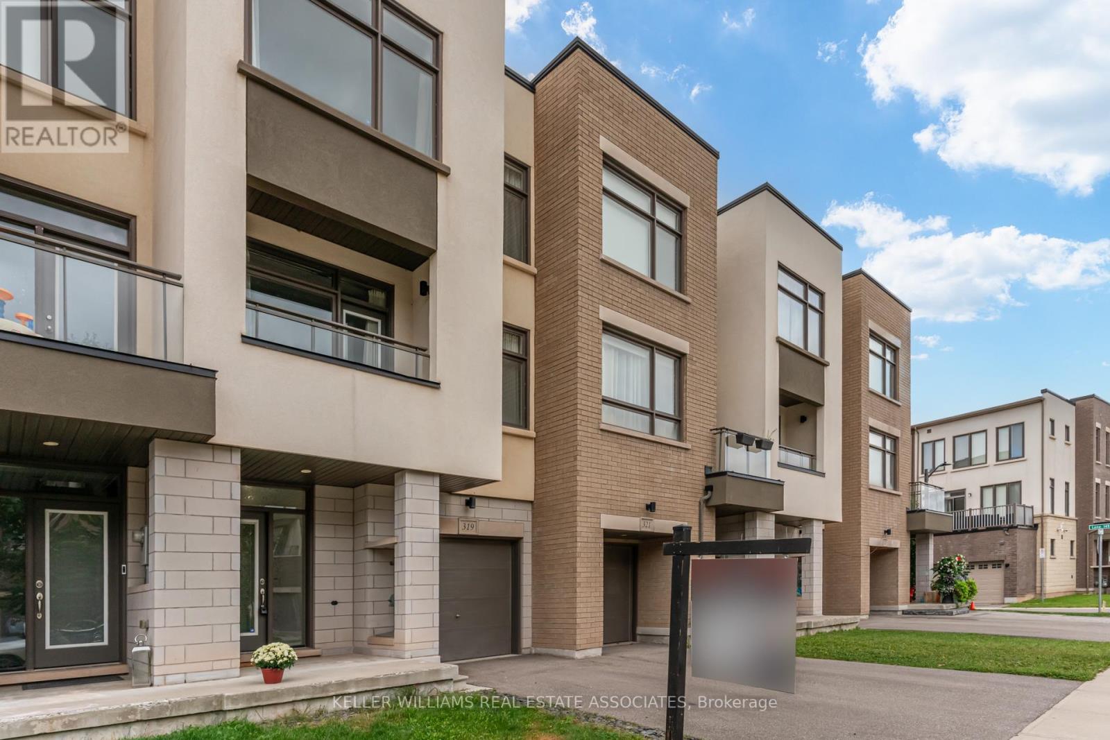 319 SQUIRE CRES