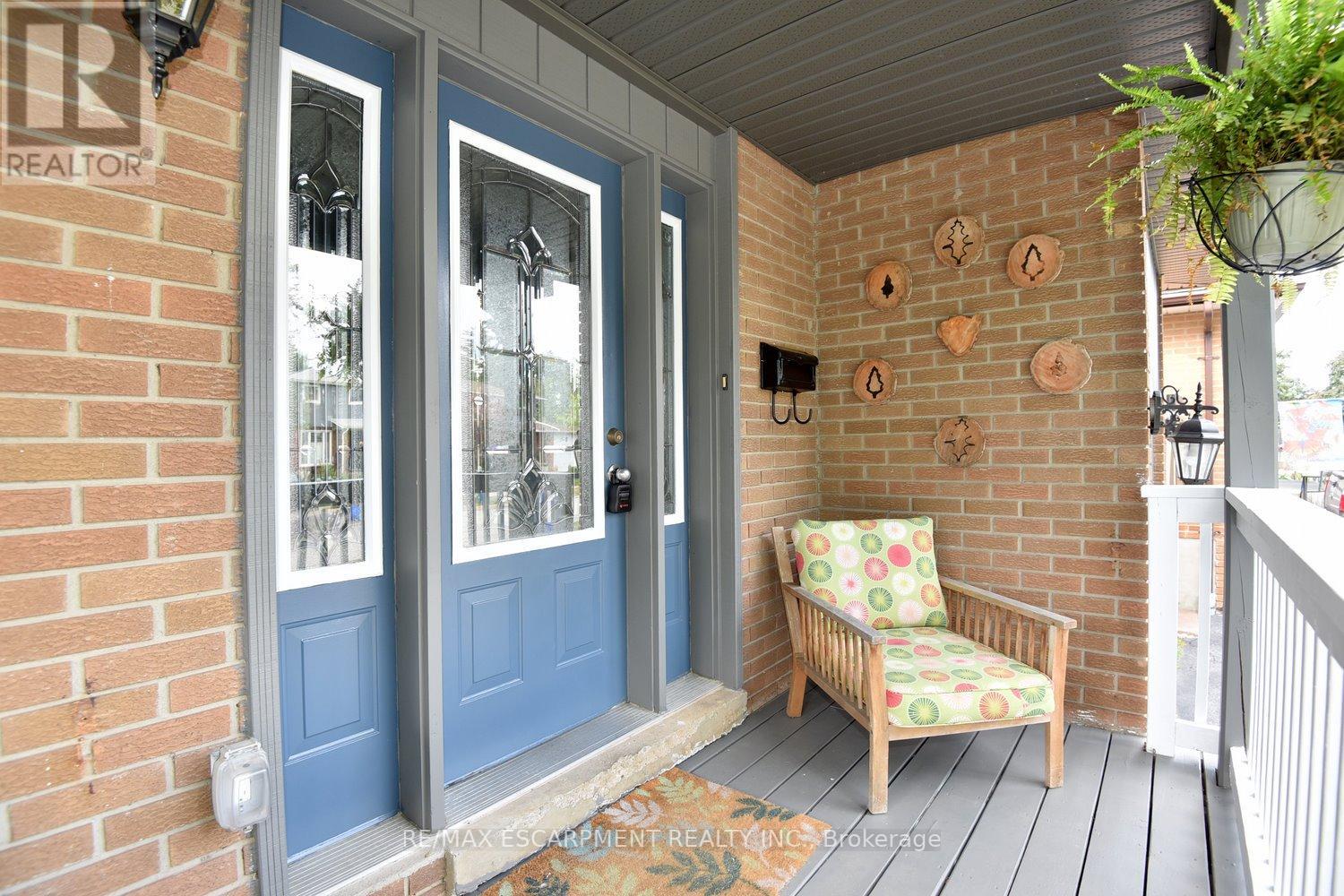 3095 PARKGATE CRES