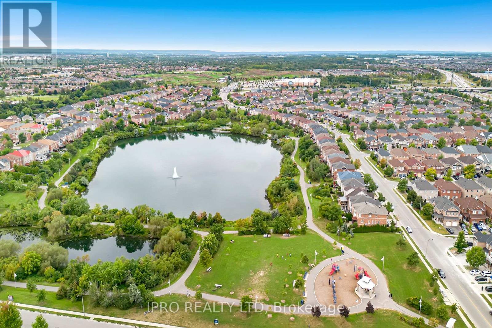 32 ROCKY POINT CRES