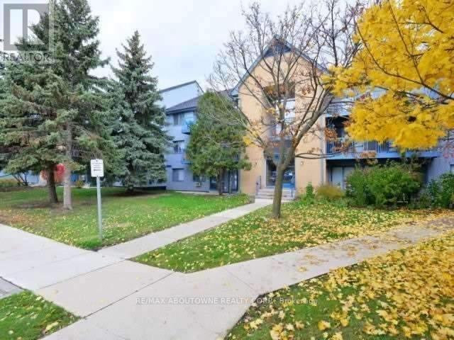 #811 -95 TRAILWOOD DR, #811