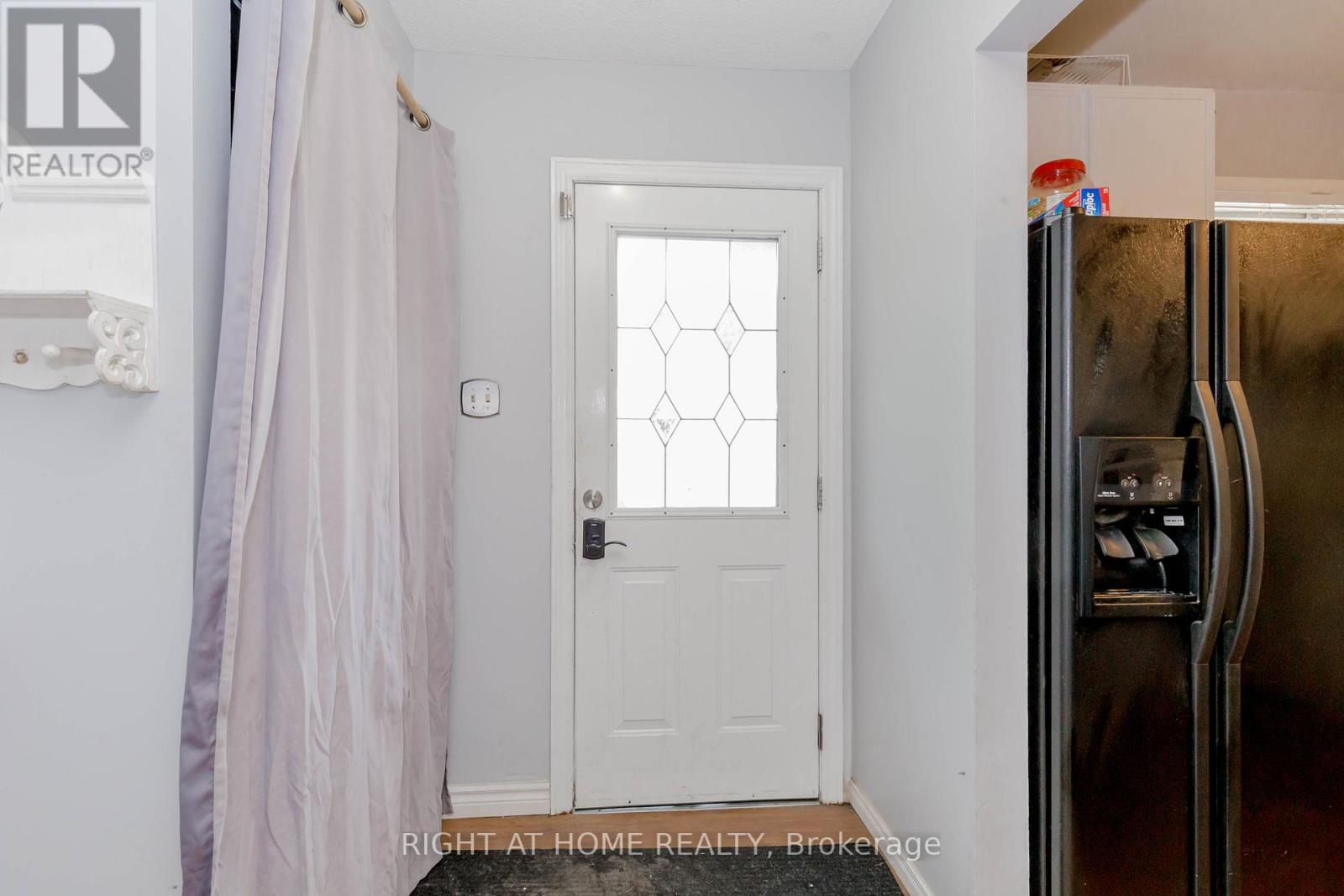 17 HEDLEY CRT