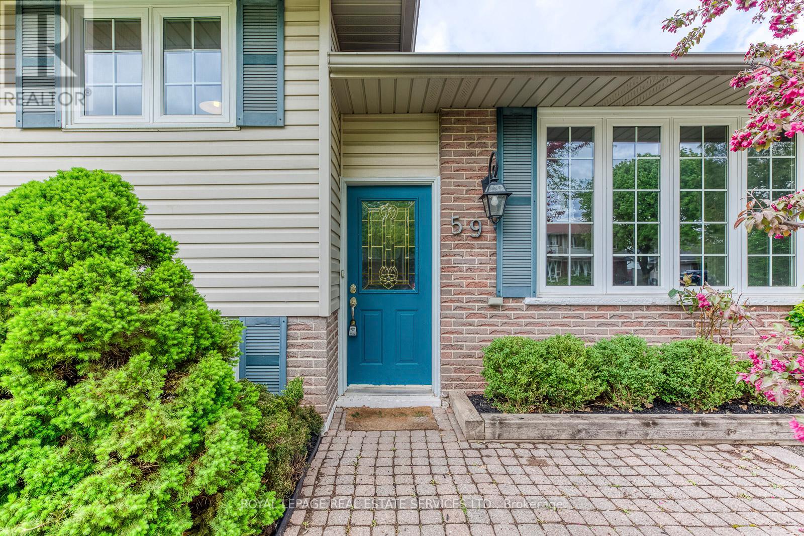 59 MCCRANEY ST W