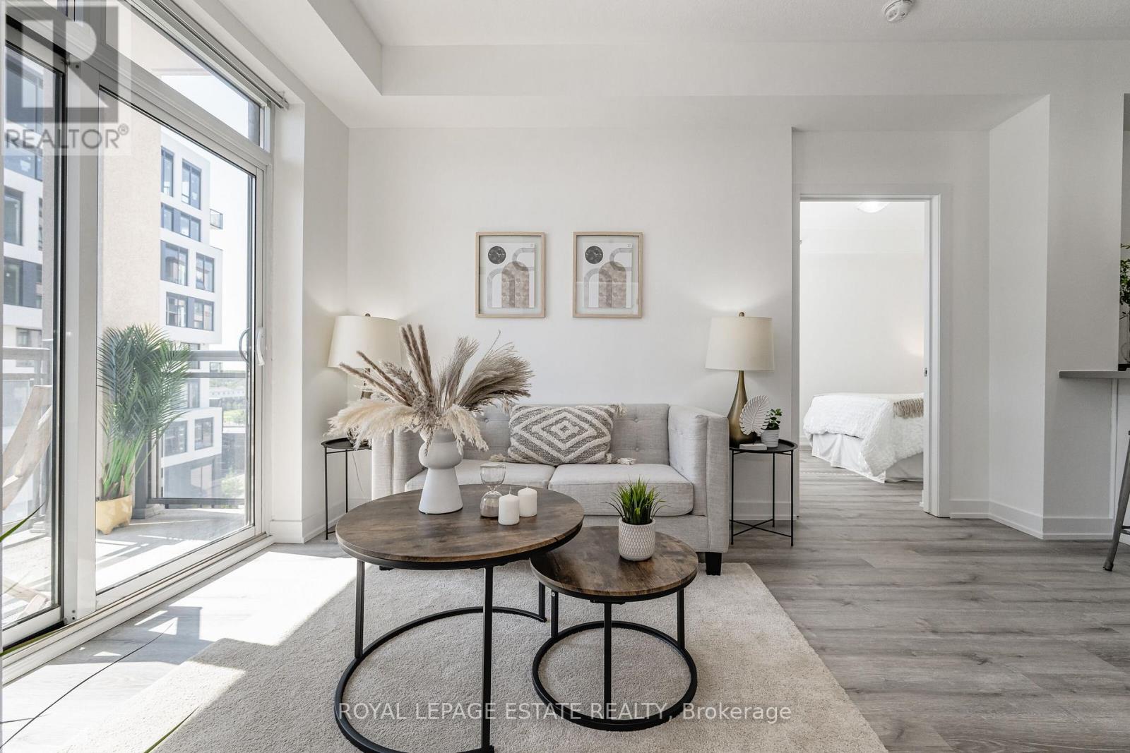 #422 -2486 OLD BRONTE RD, #422