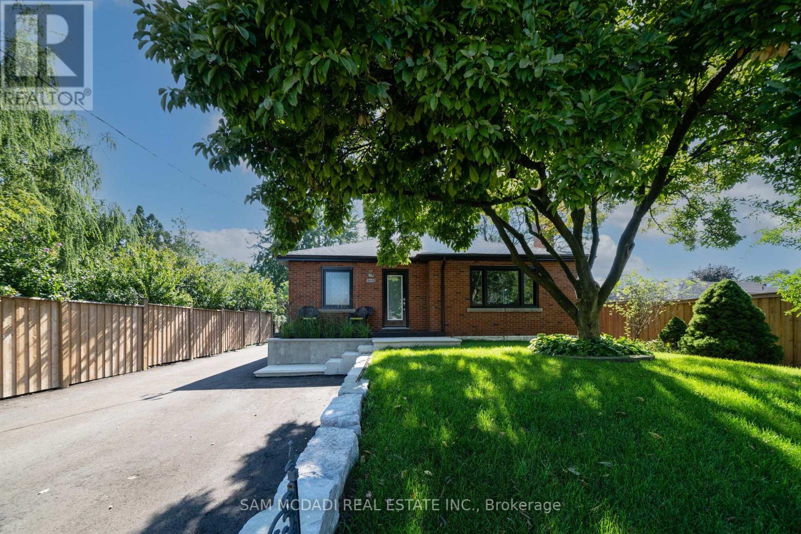 2252 JOYCE ST