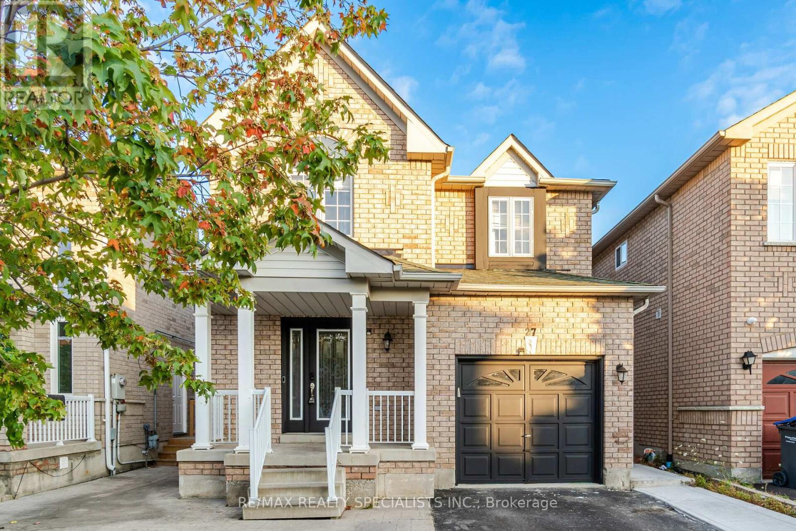 27 OAKMEADOW DR