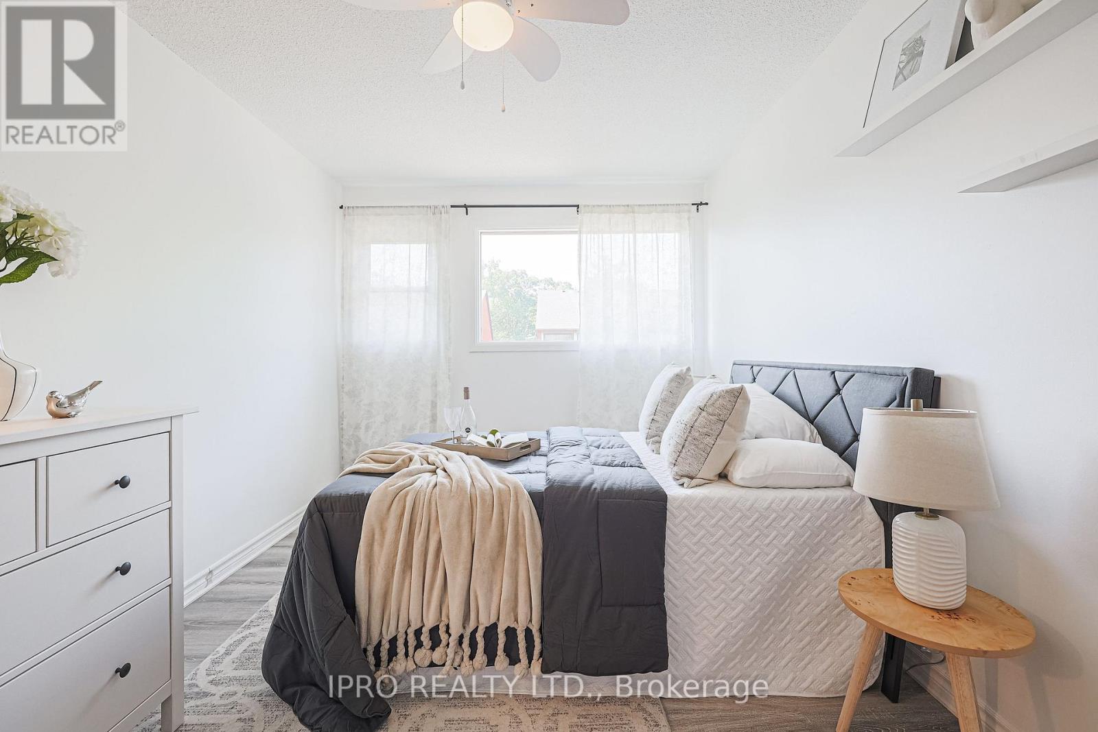 #7 -530 FALGARWOOD DR, #7
