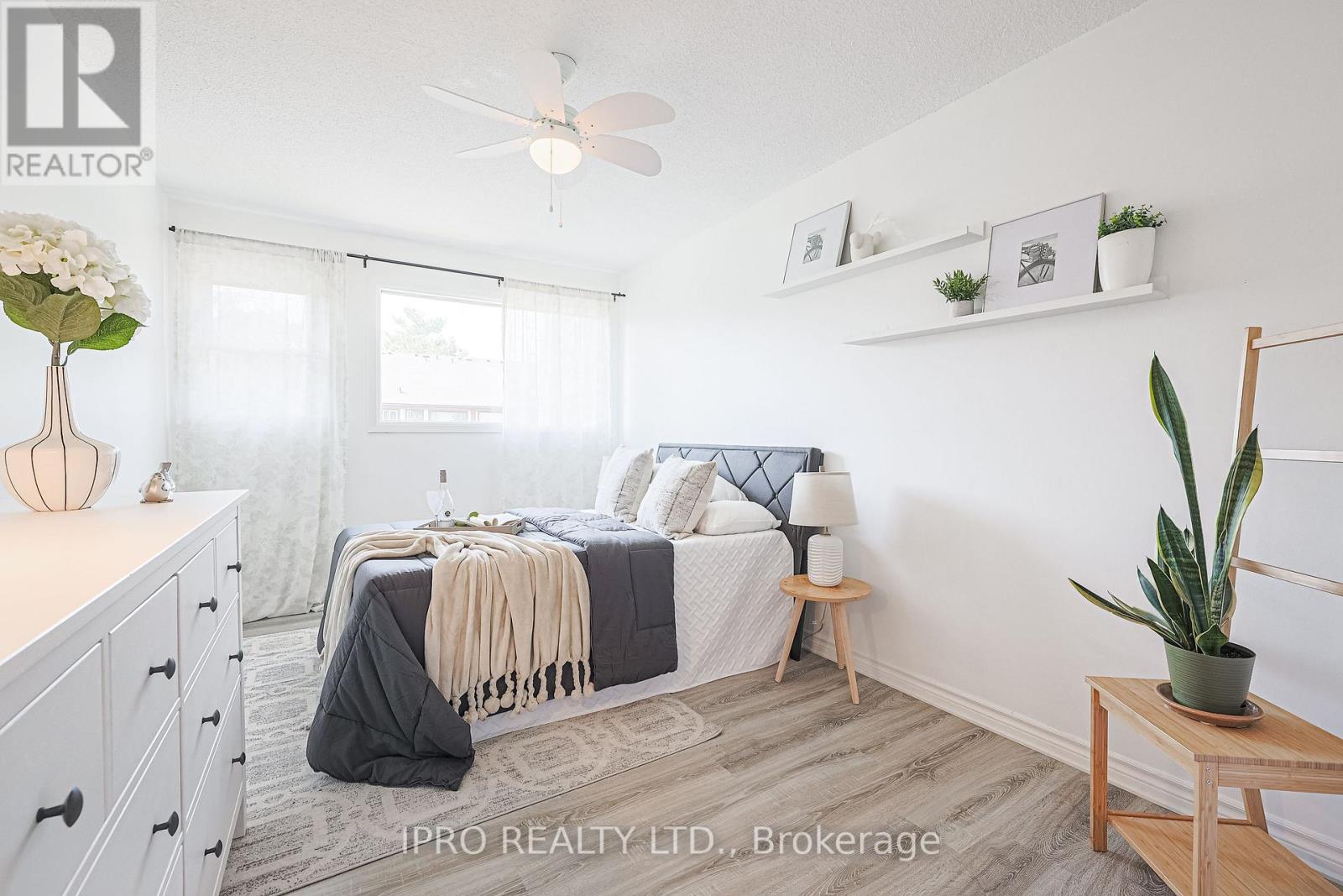 #7 -530 FALGARWOOD DR, #7