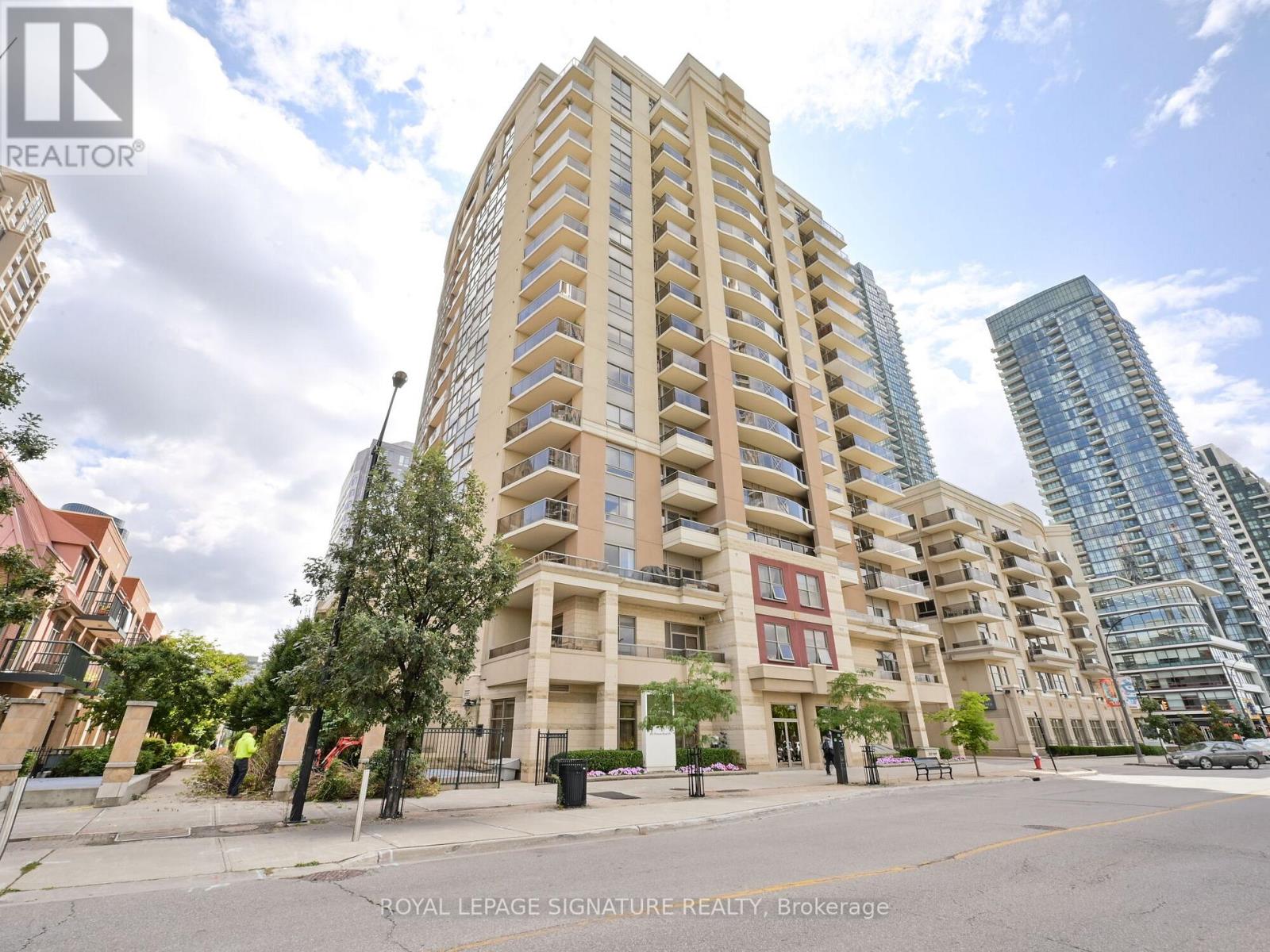 #311 -350 PRINCESS ROYAL DR, #311