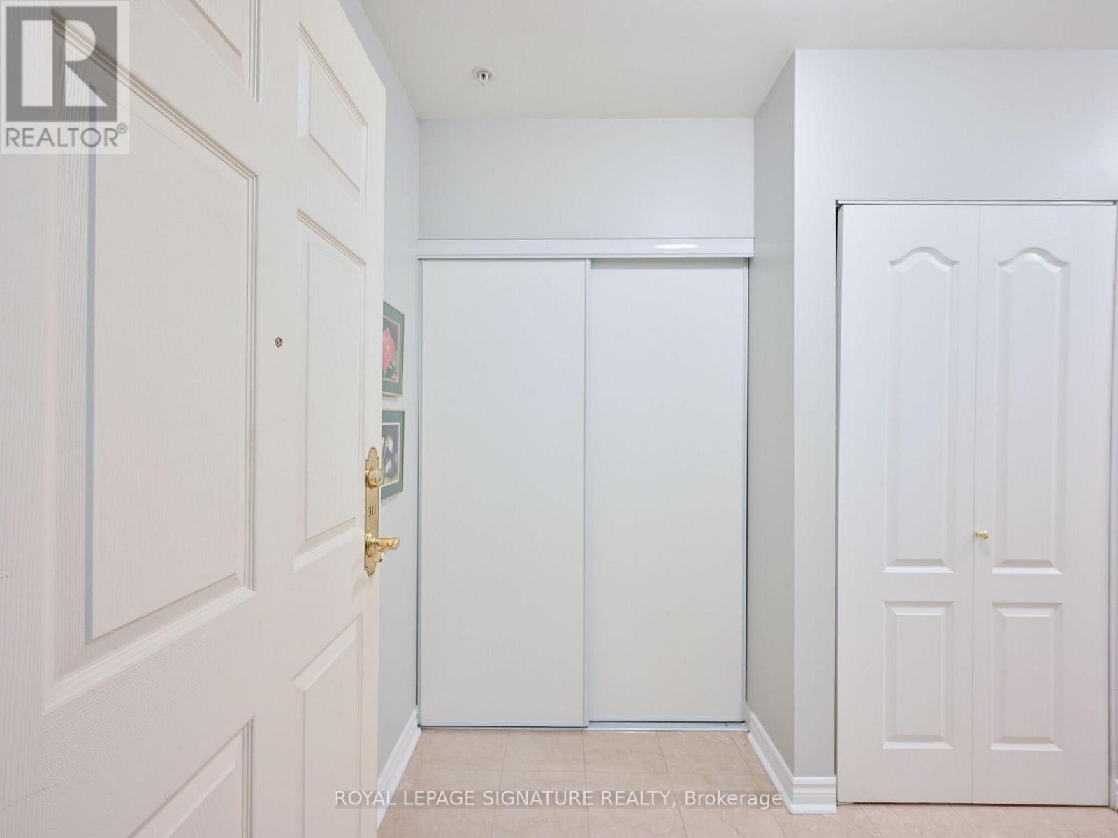 #311 -350 PRINCESS ROYAL DR, #311