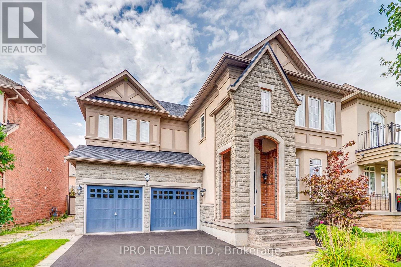 3313 MISTWELL CRES