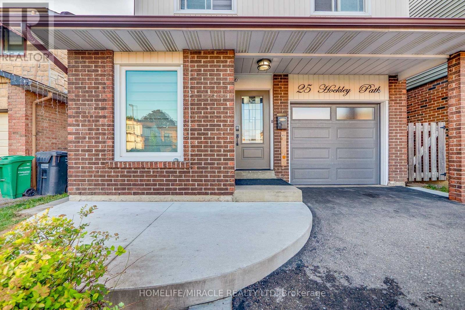 25 HOCKLEY PATH