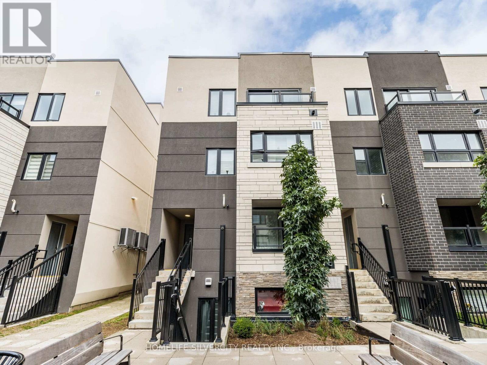 #403 -1141 COOKE BLVD, #403