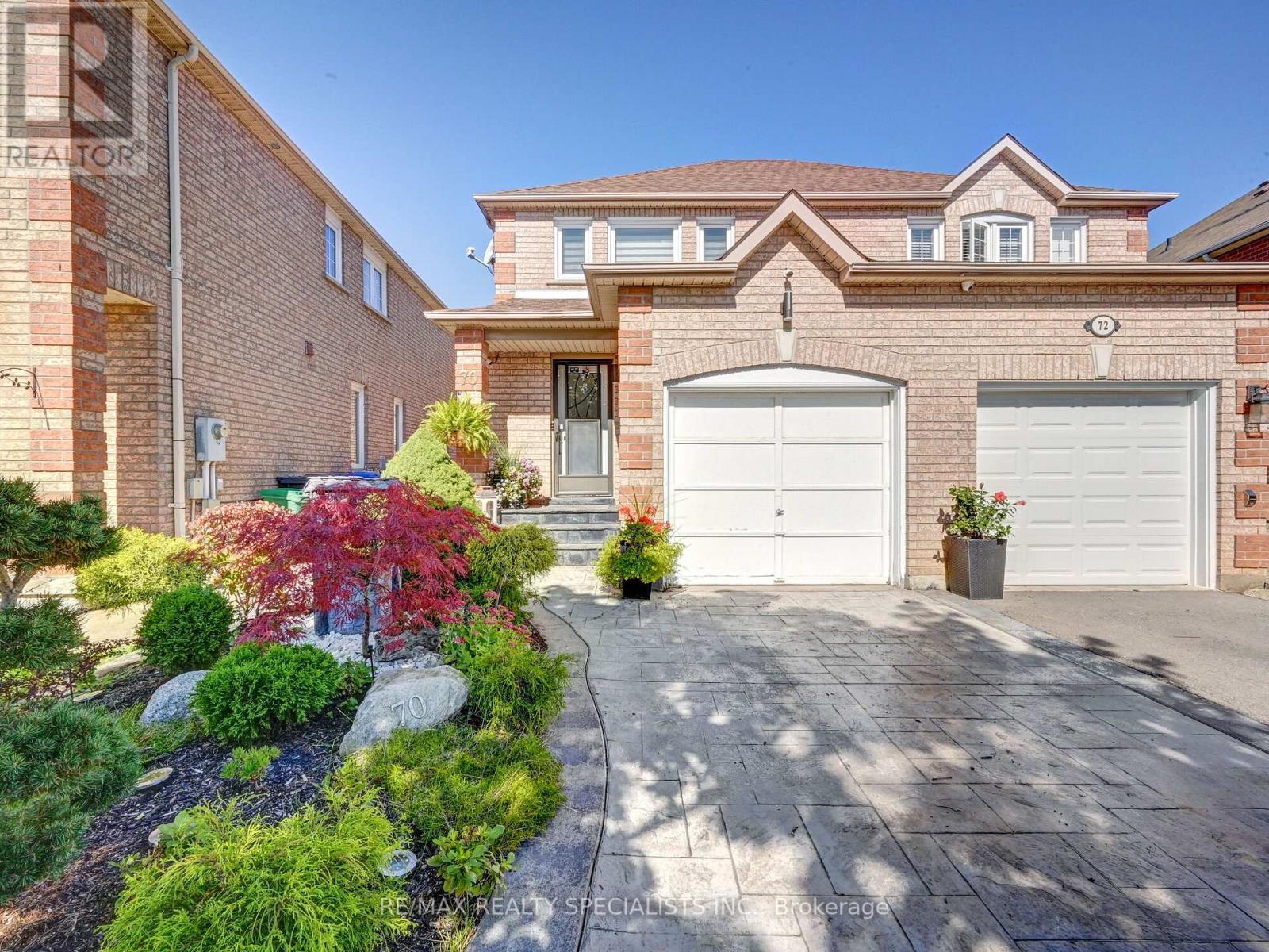 70 HERKES DR