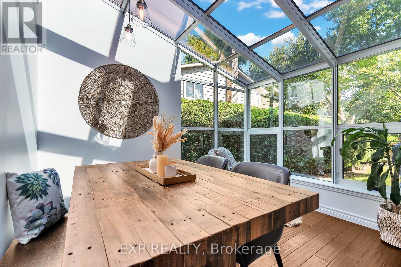 3663 AUTUMNLEAF CRES