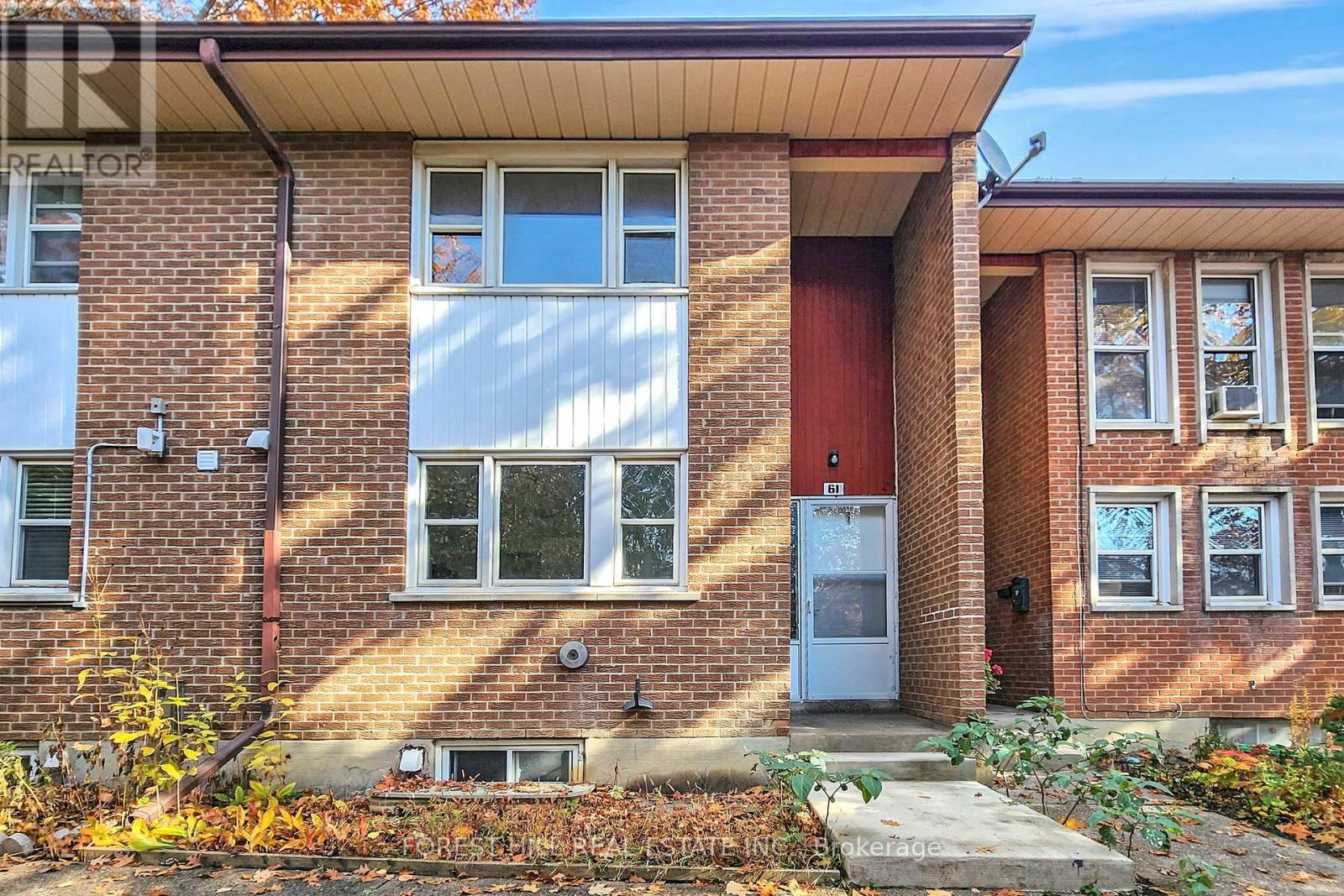 #8 -1370 SILVER SPEAR RD, #8