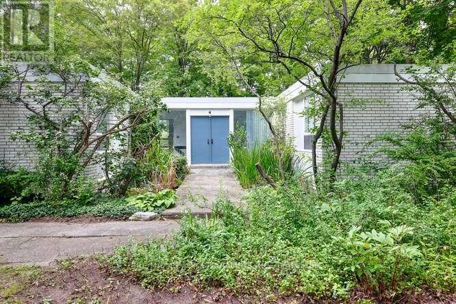 2411 HAMMOND RD
