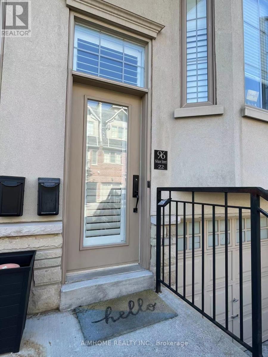 #22 -96 NELSON ST, #22