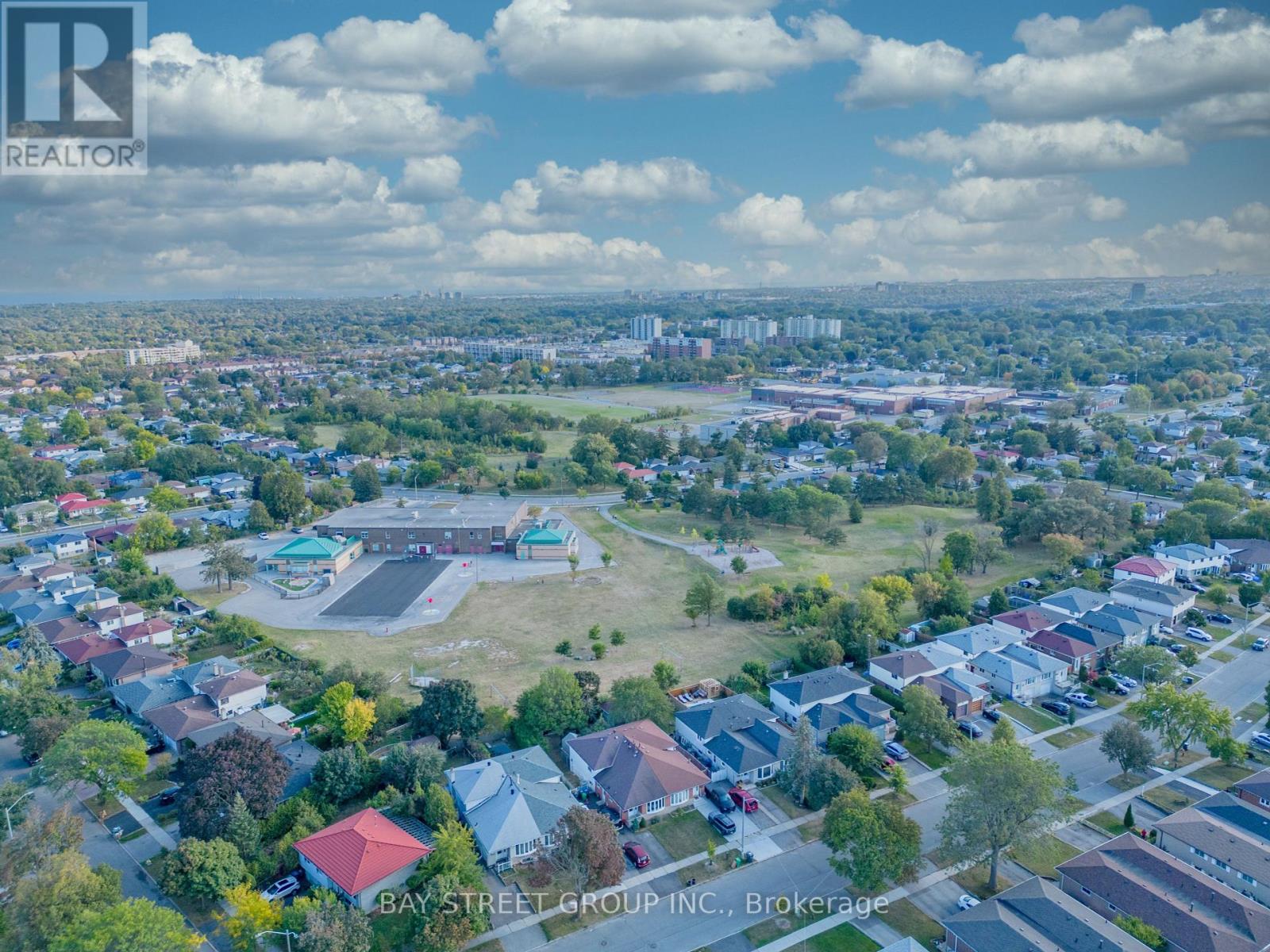3294 STRABANE DR