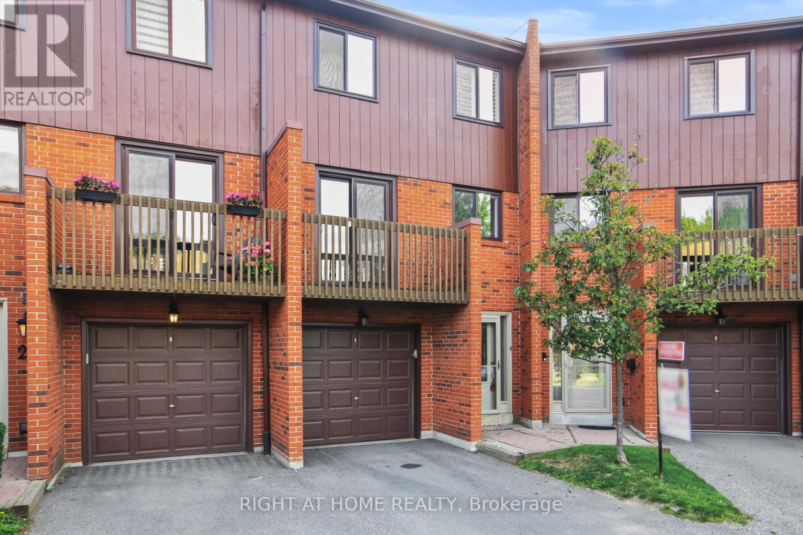 #23 -4165 FIELDGATE DR S, #23
