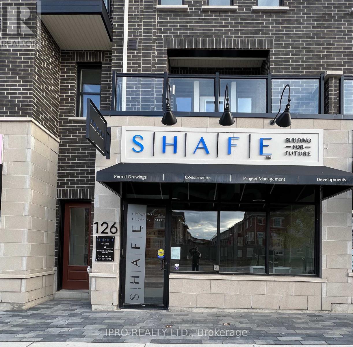 126 BURNHAMTHORPE RD E