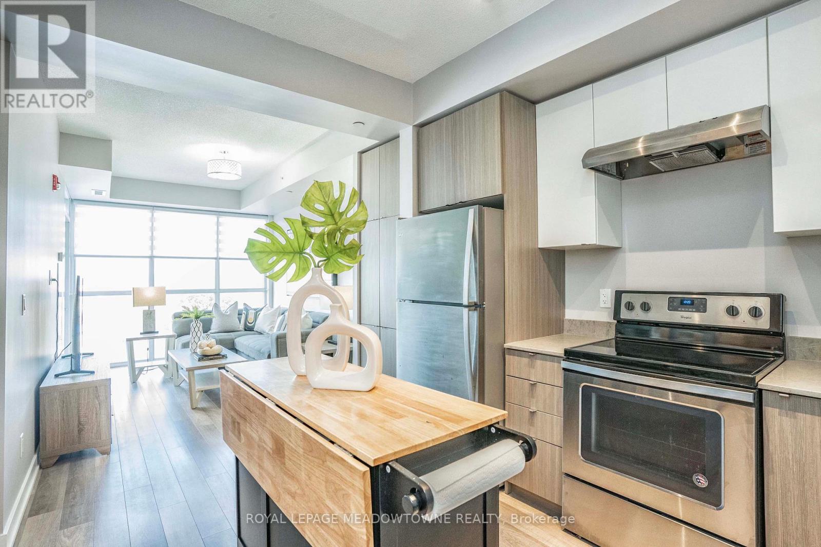 #B605 -5240 DUNDAS ST, #B605