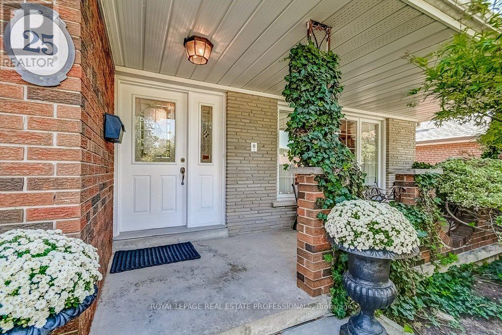 25 KATIE CRT