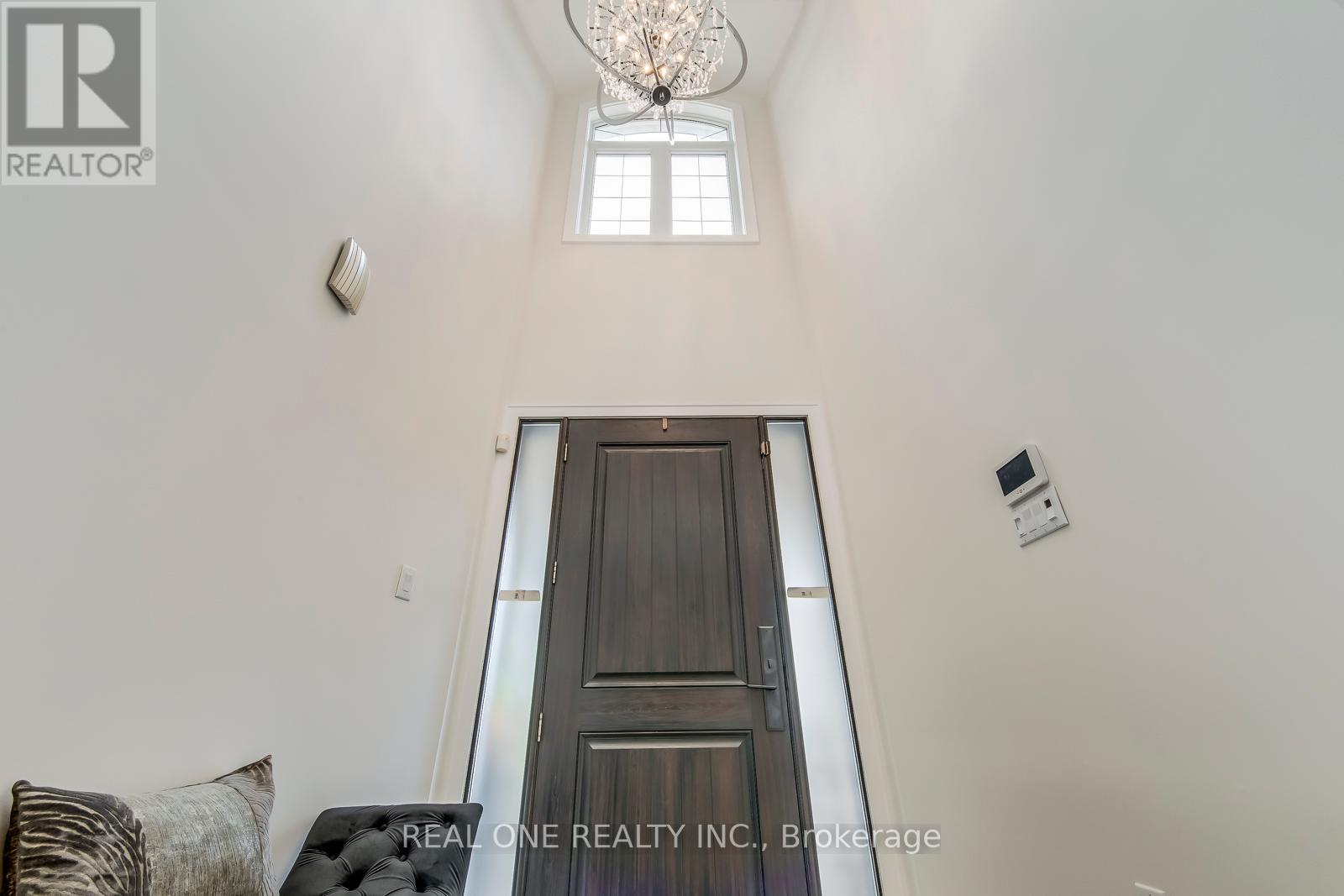 1169 JEZERO CRES
