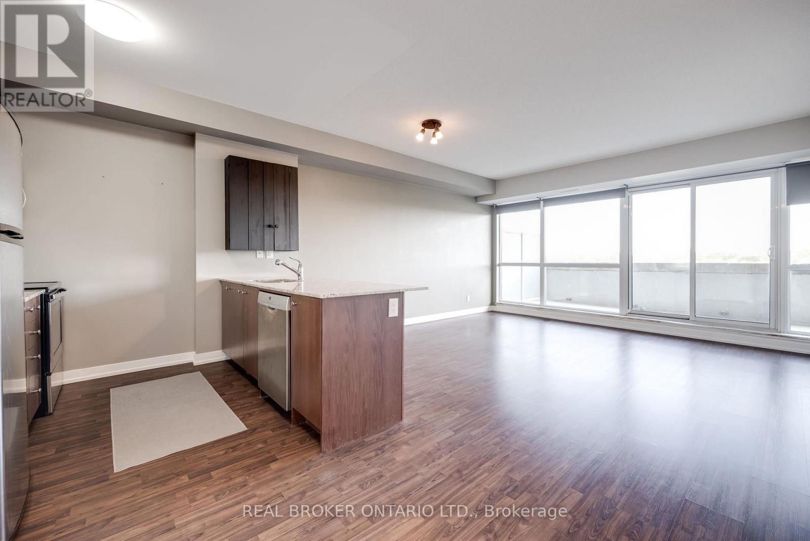 #511 -5101 DUNDAS ST W