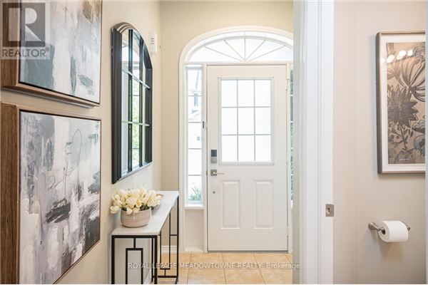 #39 -651 FARMSTEAD DR, Milton