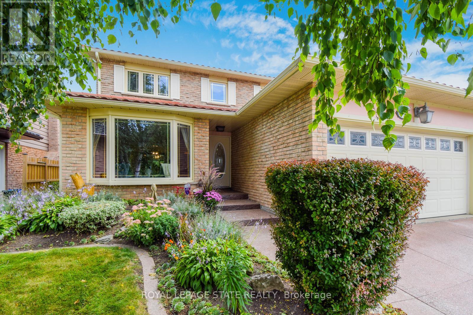 2252 ABBOTSBURY ST