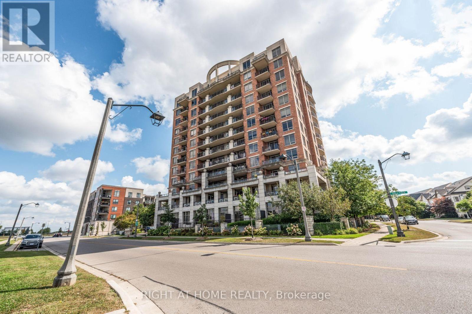 #302 -2379 CENTRAL PARK DR, #302
